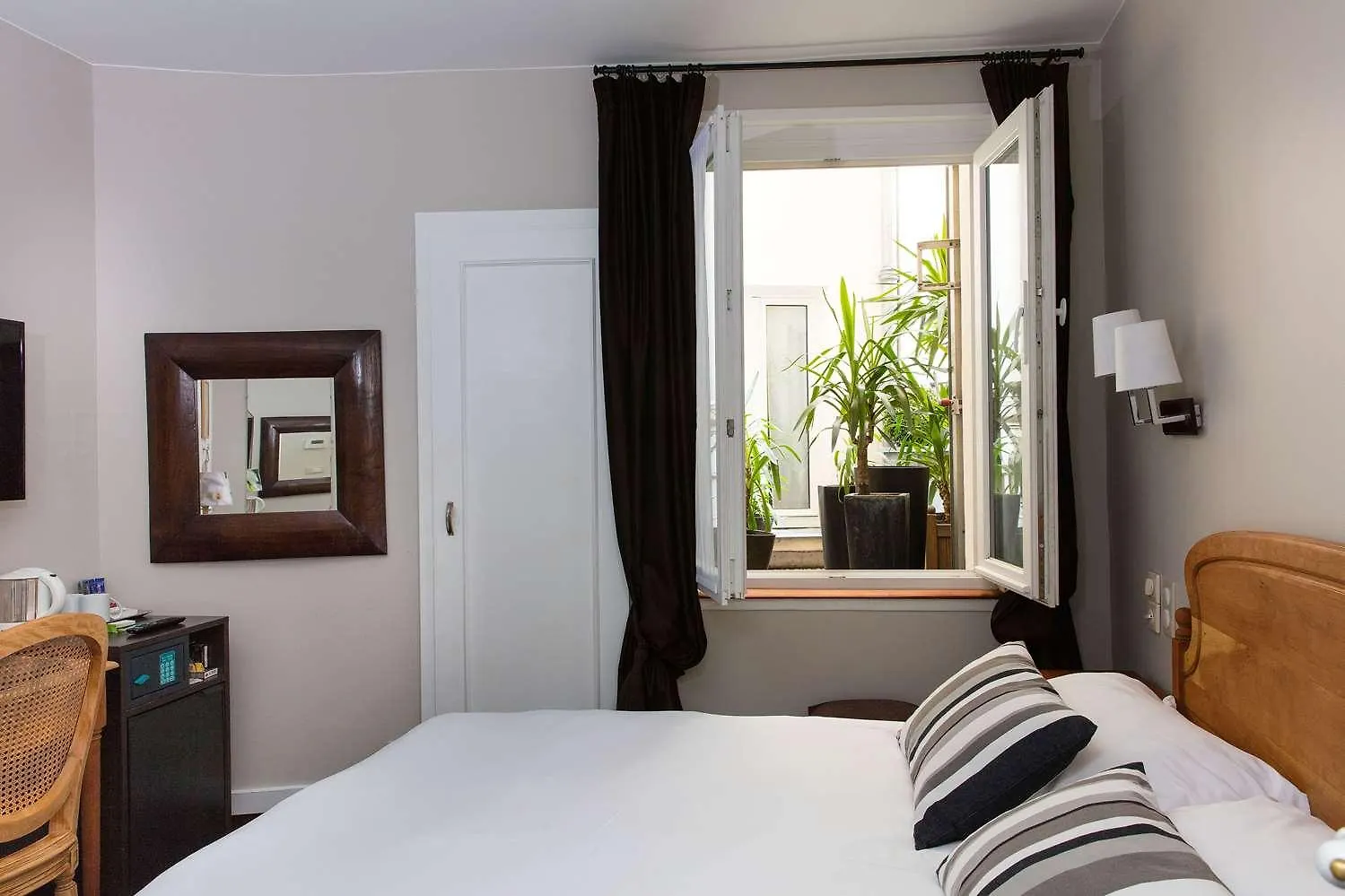 Best Western Aramis Saint Germain Paris Hotel